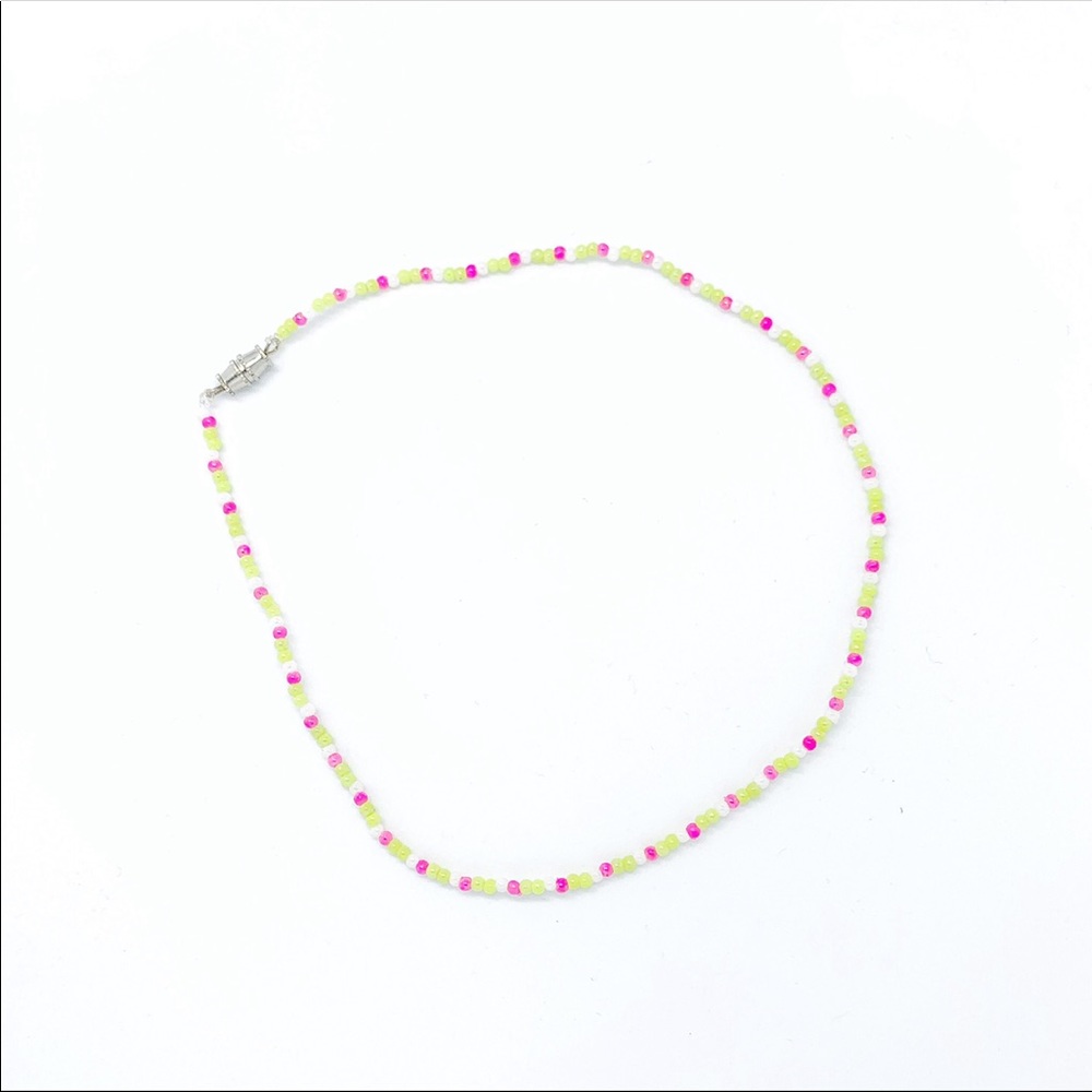 HANDMADE SEED BEAD CHOKER
